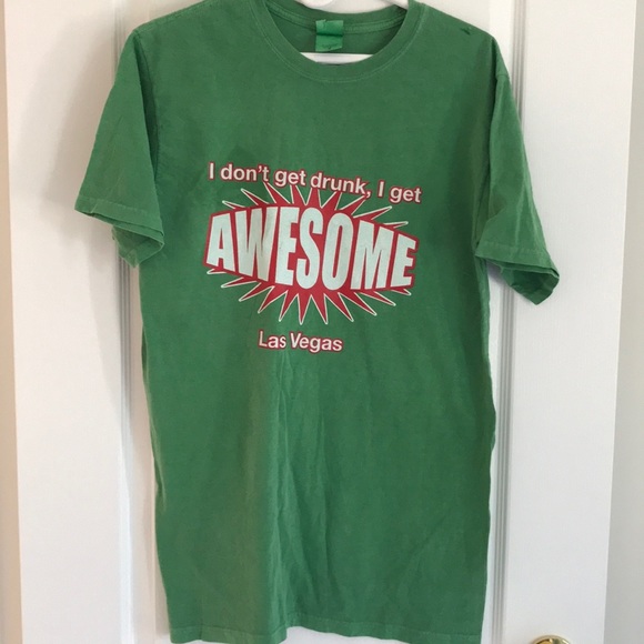 🐥4/$30🐥New: 3 Las Vegas graphic T-shirt bundle - Picture 2 of 9